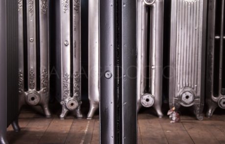 Beeston Single Column Duchess (140mm deep) Cast Iron Radiator 925mm High in Low Sheen Black